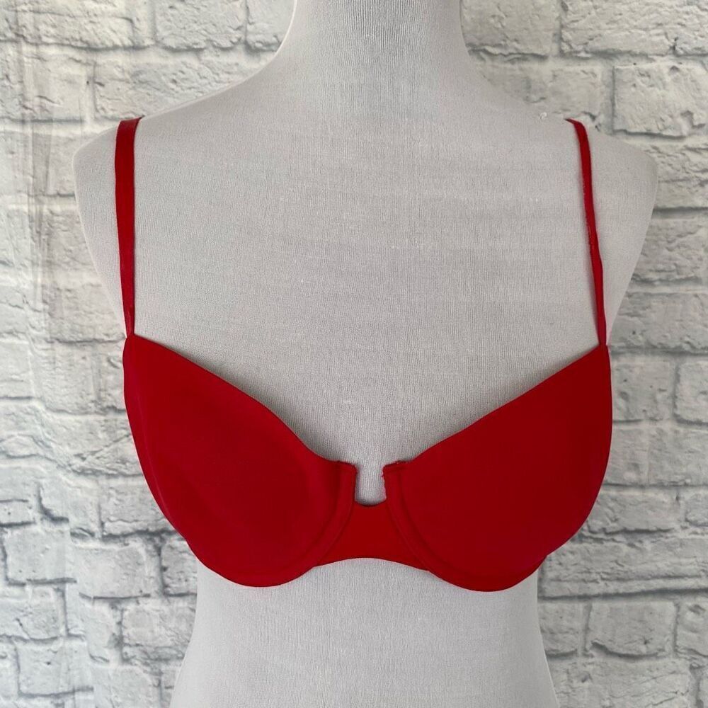 Victoria’s Secret women 34D push up without padding 2 hook bra red